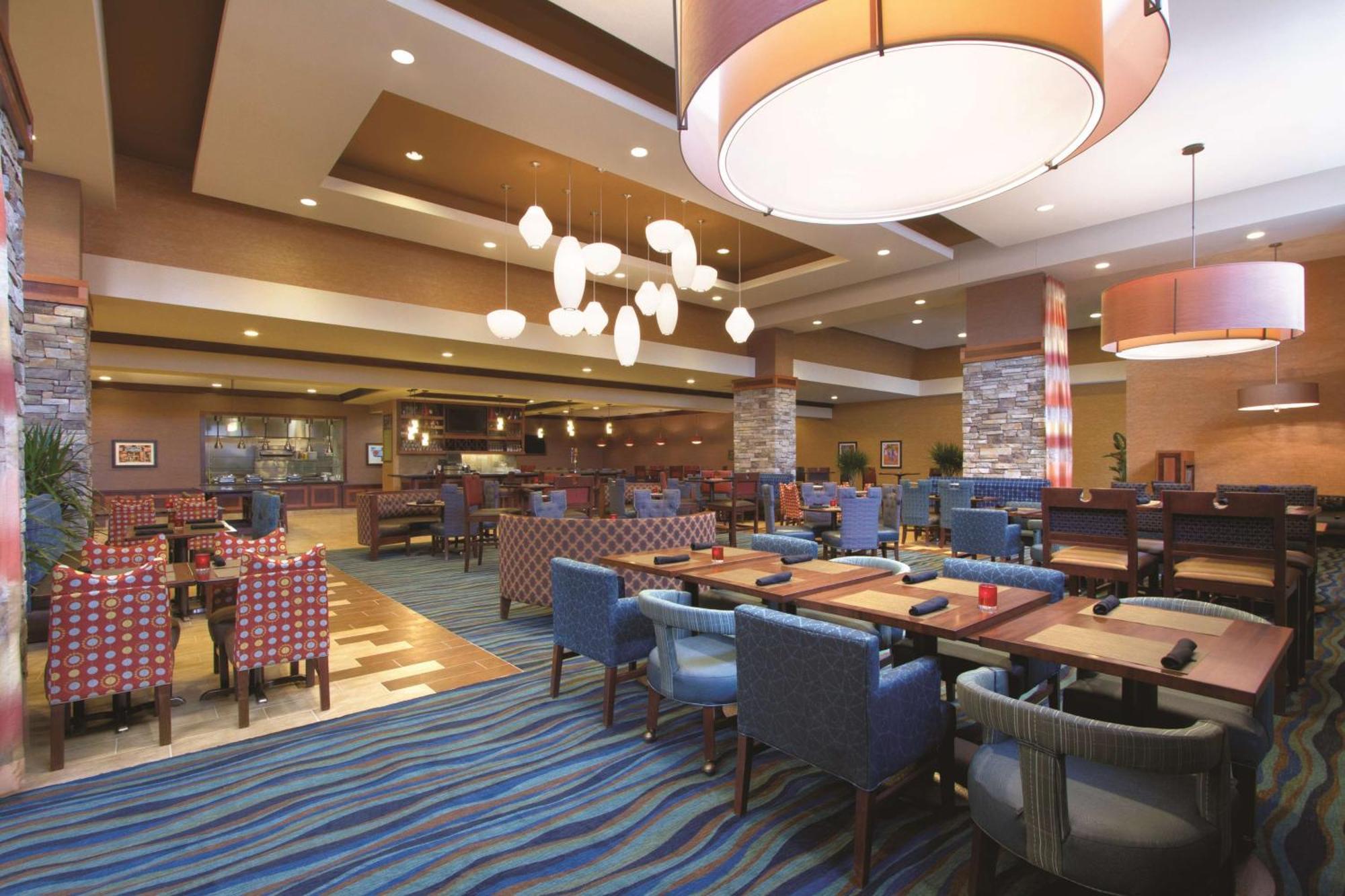 Hilton Garden Inn Oklahoma City/Bricktown Экстерьер фото